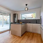 Emilia Apartment *