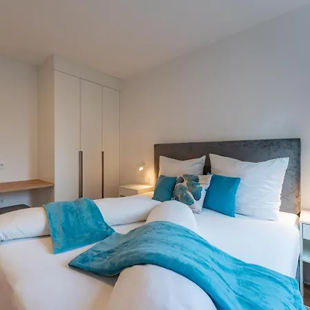 Emilia Apartment *